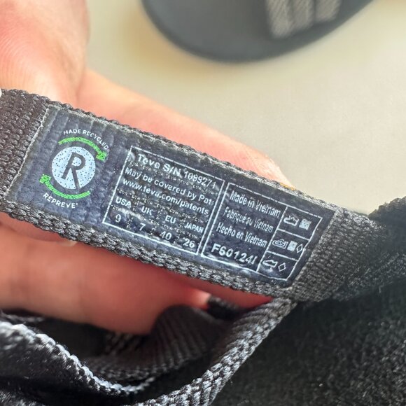 Teva Voya Strappy Sandals Women's Size 9 Hera Black 1099271 NWT - Picture 8 of 10